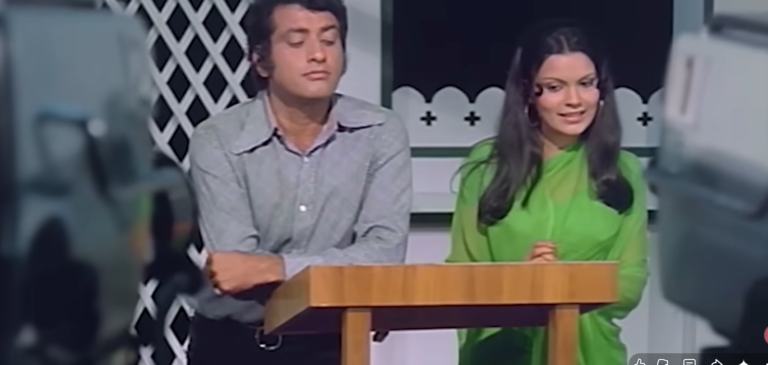 The song Main na bhoolunga enacted by Manoj Kumar and Zeenat Aman in Roti Kapada Aur Makaan. PHOTO: Song Video Grab
