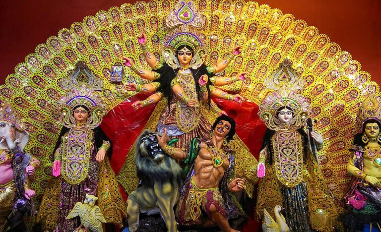 Durga Puja. PHOTO: incredibleindia.gov.in/