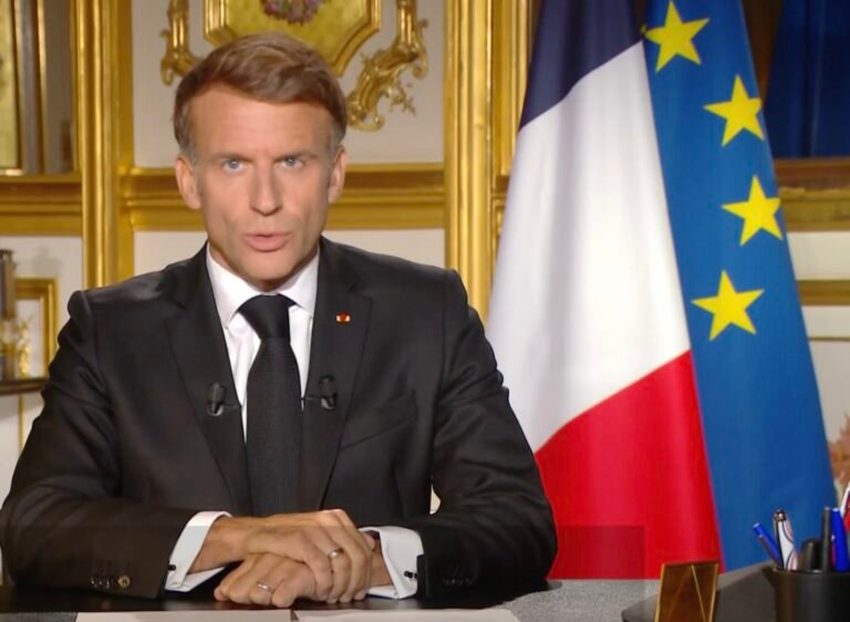 Courtesy: ScreenshotX@EmmanuelMacron